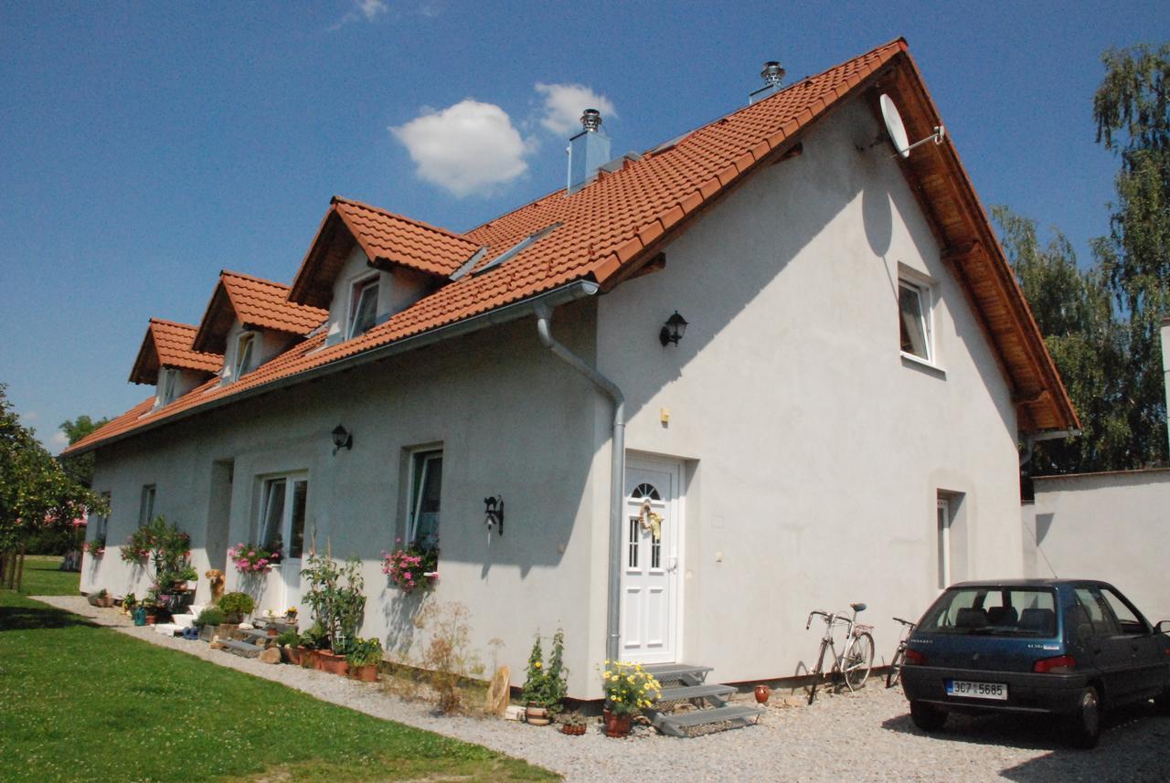 Penzion Hortenzie Usilne Luaran gambar